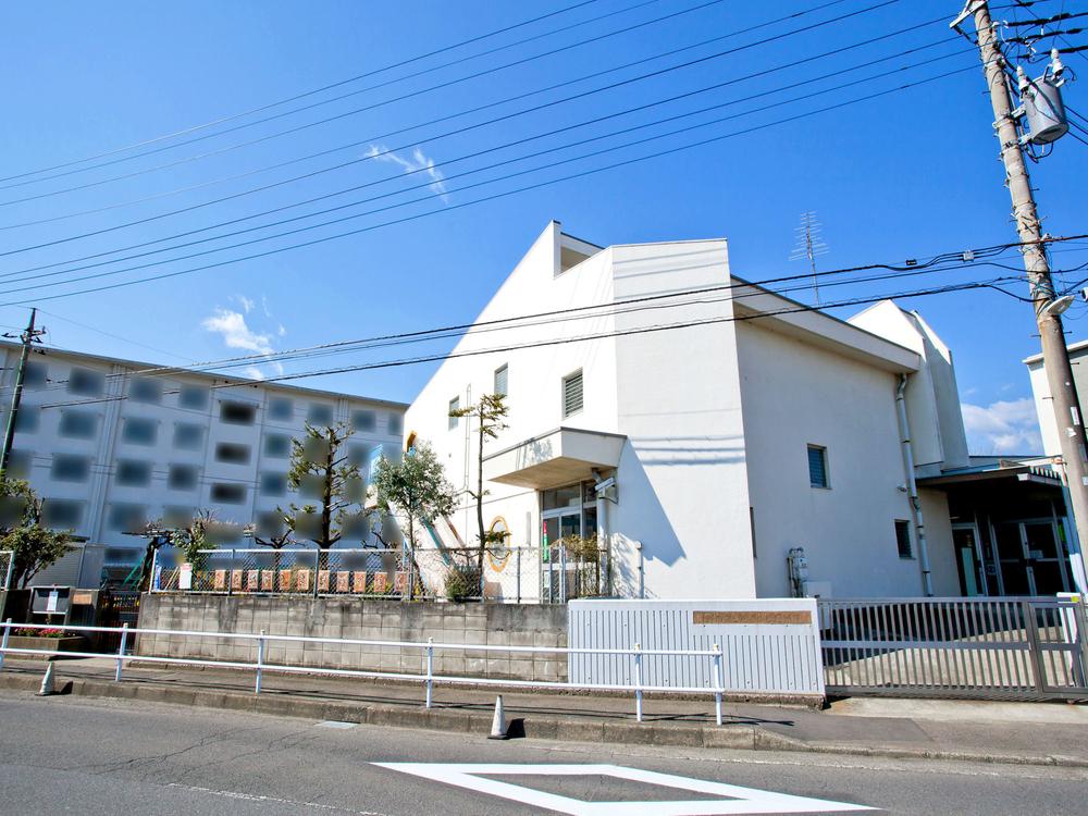 kindergarten ・ Nursery. 1300m to the core Sakashita nursery