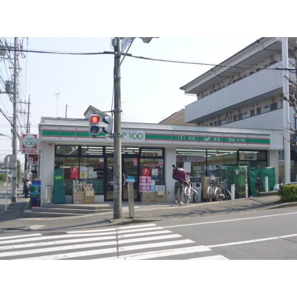 Convenience store. 11m to STORE100_Hinohonmachimise (convenience store)