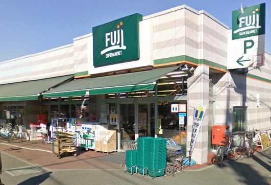 Supermarket. Fuji moxa Garden store up to (super) 355m