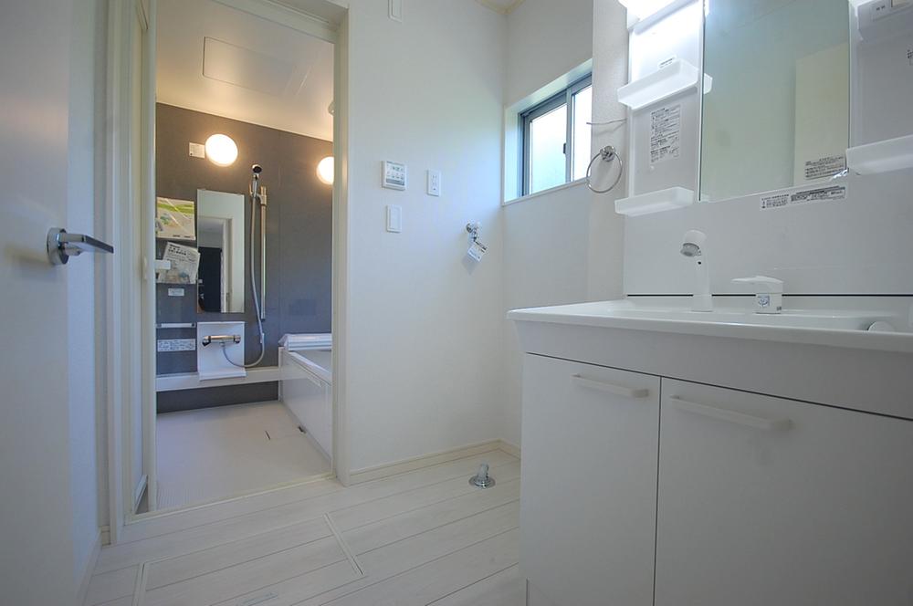Same specifications photos (Other introspection). Example of construction