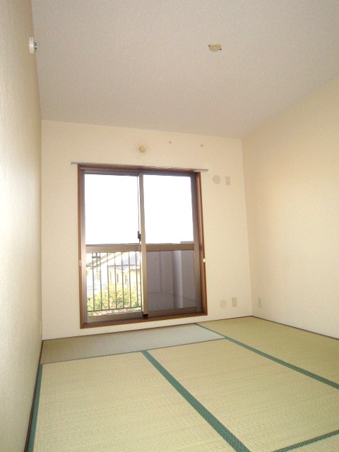 Living and room. Space for relaxation ☆ Tatami is calm