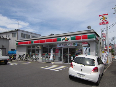 Convenience store. 125m until Thanksgiving (convenience store)