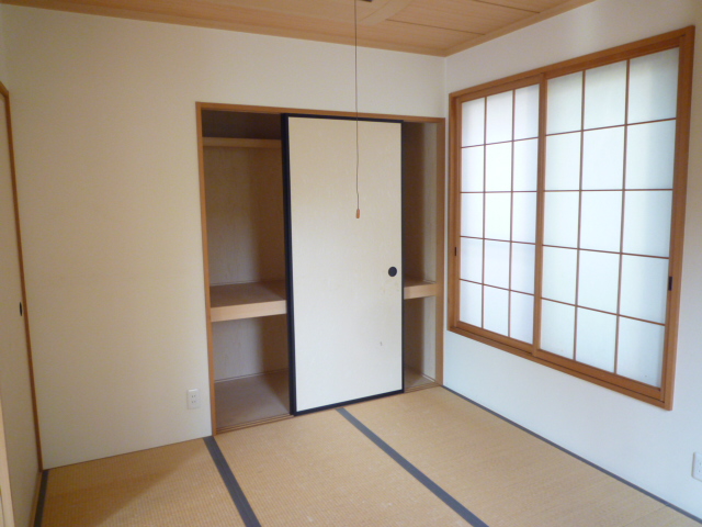 Other room space. 6 Pledge Japanese-style room