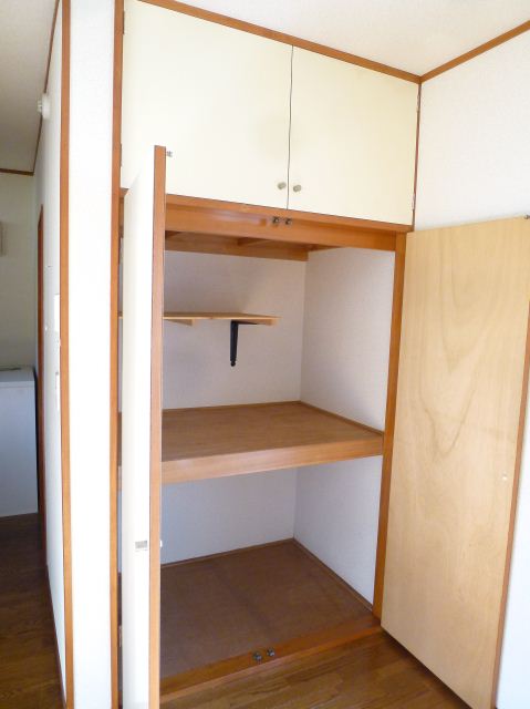 Receipt. Upper closet also comes with storage