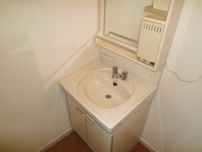 Washroom. Independent wash basin ・ Dressing room