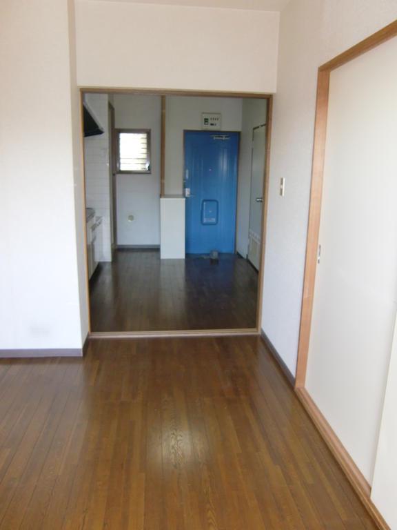 Living and room