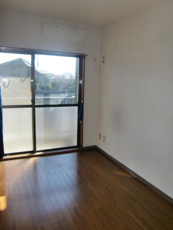 Other room space. Kitchen More of the room can also be used as a living.