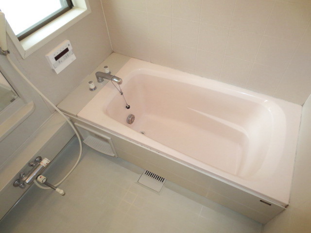 Bath. It is the bath.