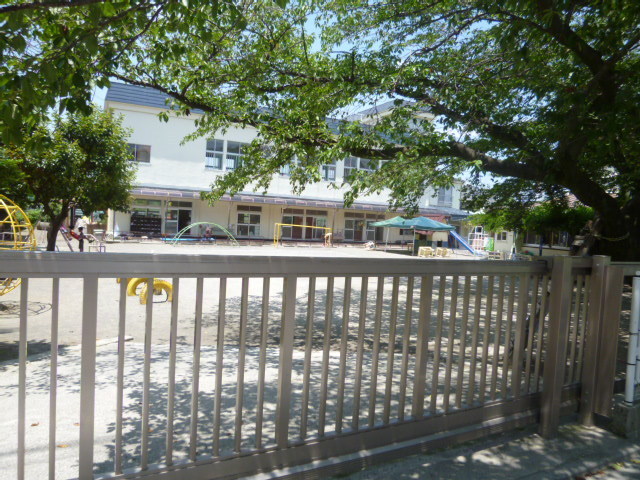 kindergarten ・ Nursery. Komakusa kindergarten (kindergarten ・ 1000m to the nursery)