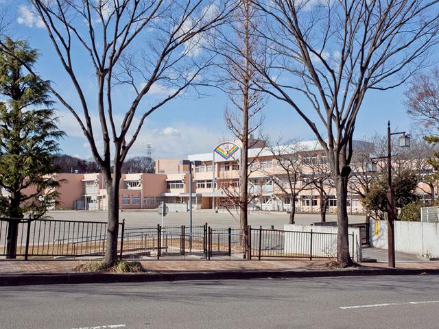 Primary school. Inagi Municipal Hirao to elementary school 540m