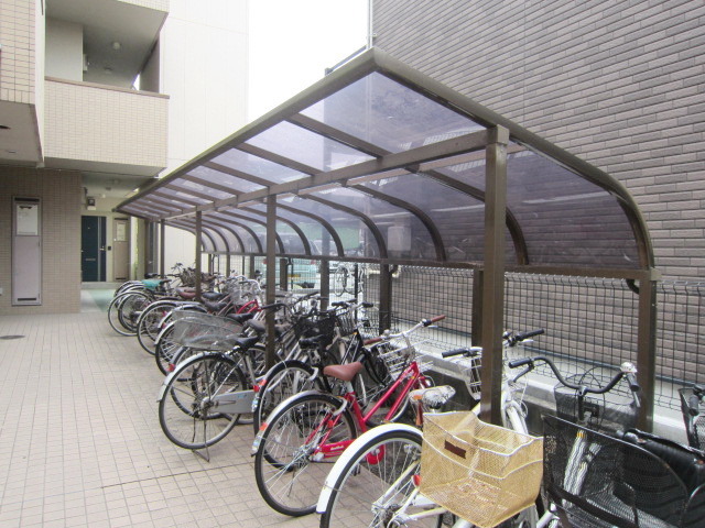 Other common areas. It is a roof with bicycle parking