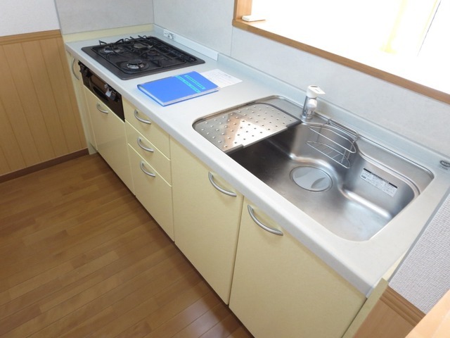 Kitchen. It is a three-necked stove system Kitchen