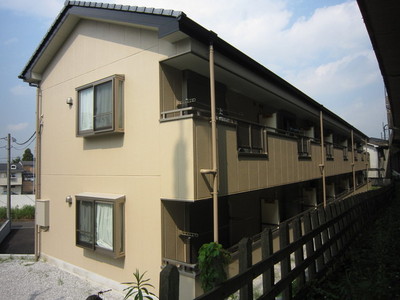 Building appearance. The room is wide