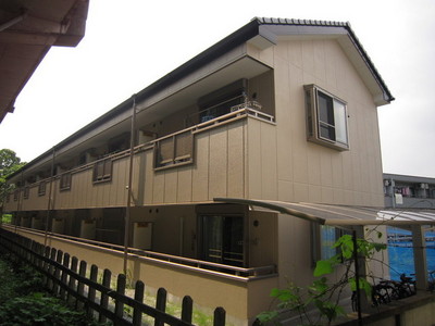Entrance. Popular areas