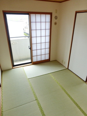 Other room space. 6 Pledge of Japanese-style rooms