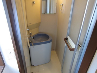 Toilet. Toilet emergence Moving the basin part