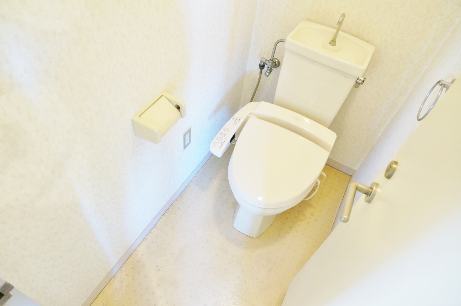 Toilet. Toilet.