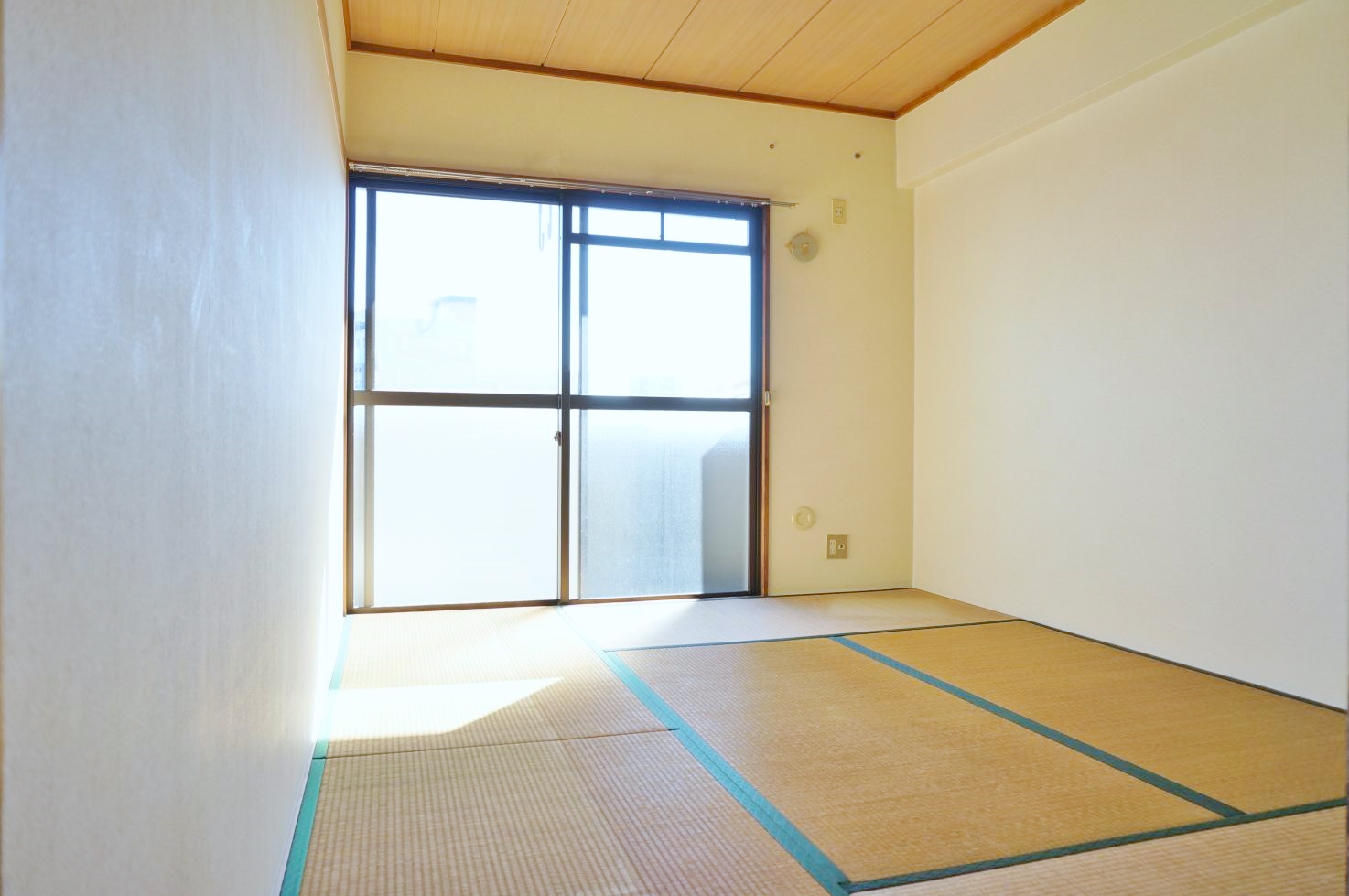 Other room space. Japanese-style room ※ TatamiChokawa before