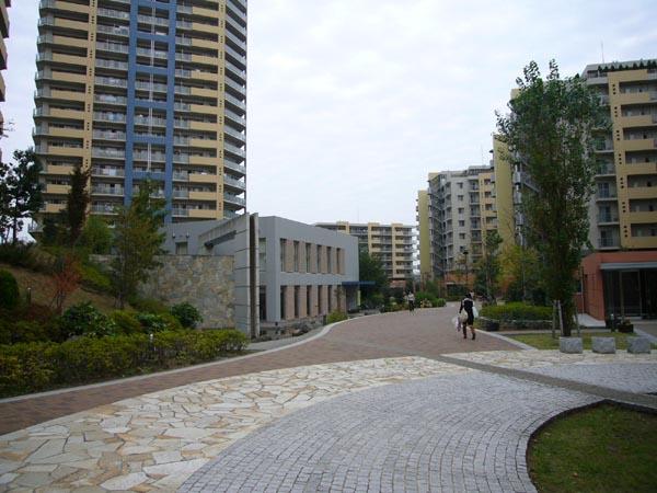 Other common areas. Promenade in the apartment site