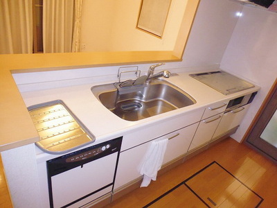 Kitchen. 3 is a neck IH system kitchen