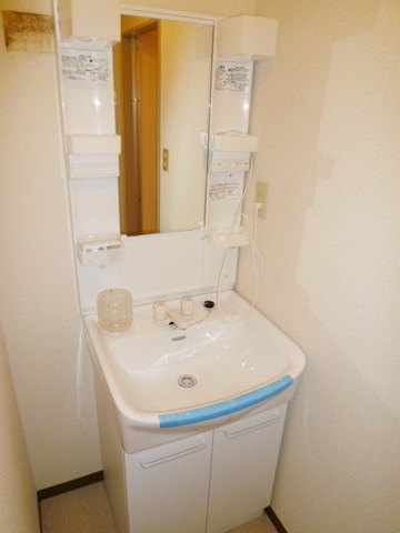 Washroom. Independent wash basin of new