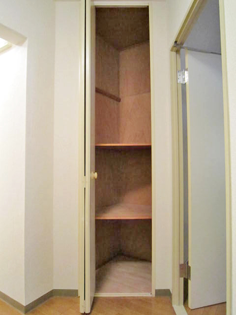 Receipt. It can shelf are many efficient storage