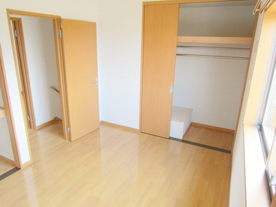 Living and room. Bright 2F Western-style