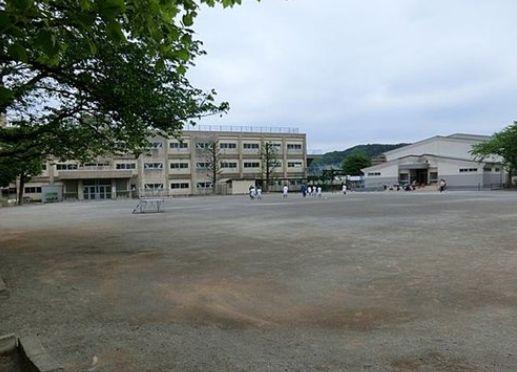 Primary school. Inagi 130m until the first elementary school