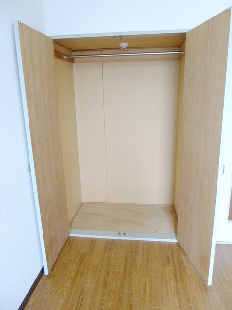 Receipt. Storage with depth