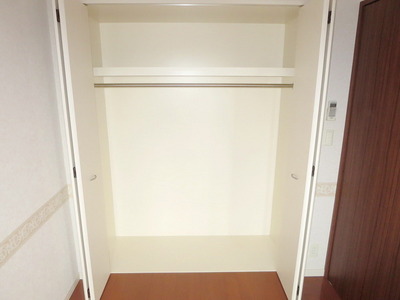 Receipt. Storage of closet type