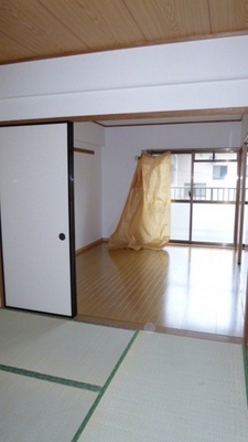 Living and room. 4.5 Pledge Japanese-style calm impression of