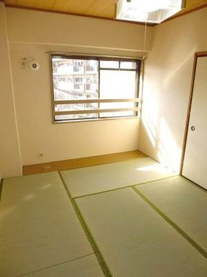 Living and room. Japanese-style tatami smell of settle down