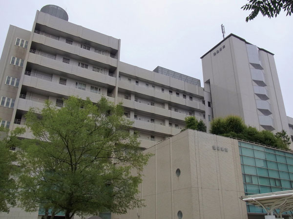 Surrounding environment. Toshima hospital (about 1610m ・ 21 minutes walk)