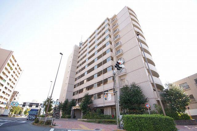 Local appearance photo. Local (11 May 2013) Shooting