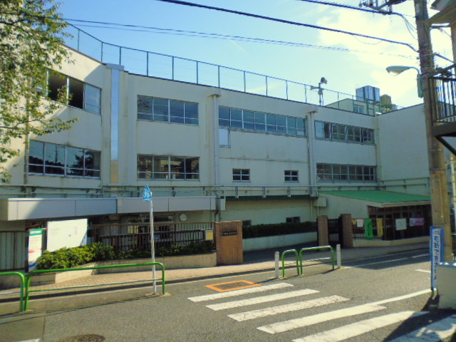 Primary school. 317m until Itabashi Narimasu Ke hill elementary school (elementary school)