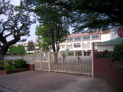 Primary school. 424m until Itabashi Shimura sixth elementary school (elementary school)