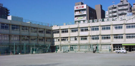 Primary school. 176m to Itabashi second elementary school (elementary school)