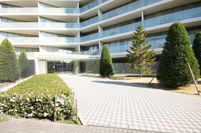 Local appearance photo. Local (12 May 2013) Shooting