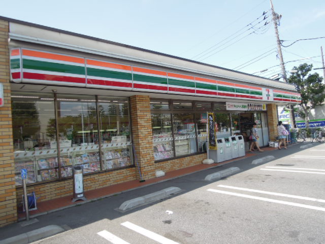 Convenience store. Seven-Eleven Itabashi Takashimadaira 3-chome up (convenience store) 149m