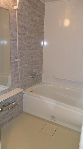 Same specifications photo (bathroom). Same specifications (December 2013) Shooting