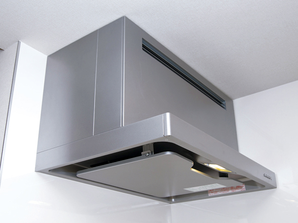 Kitchen.  [Range food] Adopt a simple filter-less range hoods to clean. By the rectification plate, Firmly exhaust smoke and heat.