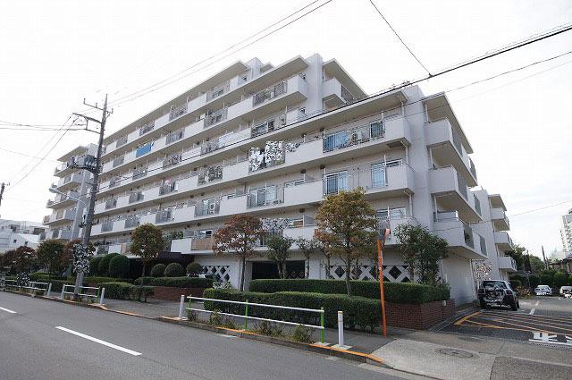 Local appearance photo. Local (10 May 2013) Shooting