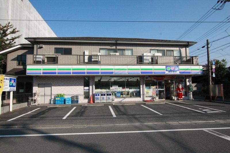 Convenience store. Three F 300m until Tokumaru Itabashi 3-chome