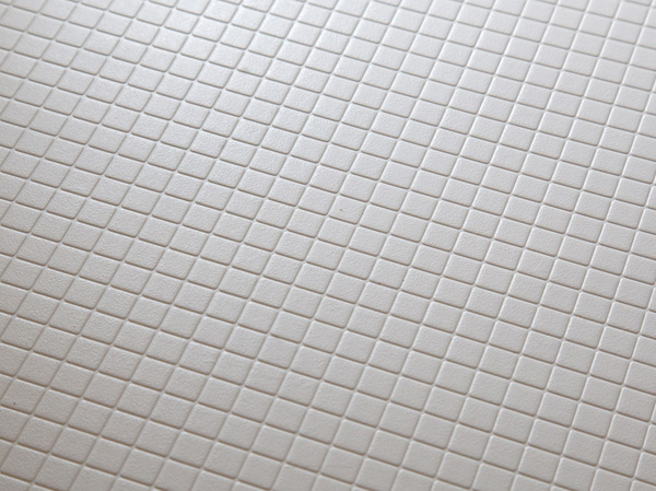Bathing-wash room.  [Plane floor] Peace of mind slip even if the wet floor of the square pattern. Easy to clean because the groove is shallow dirt accumulates difficult. Dry is also a speedy.