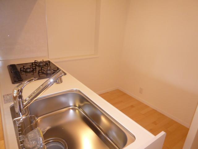 Kitchen. Local (12 May 2013) Shooting