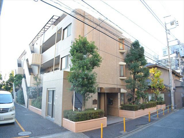 Local appearance photo