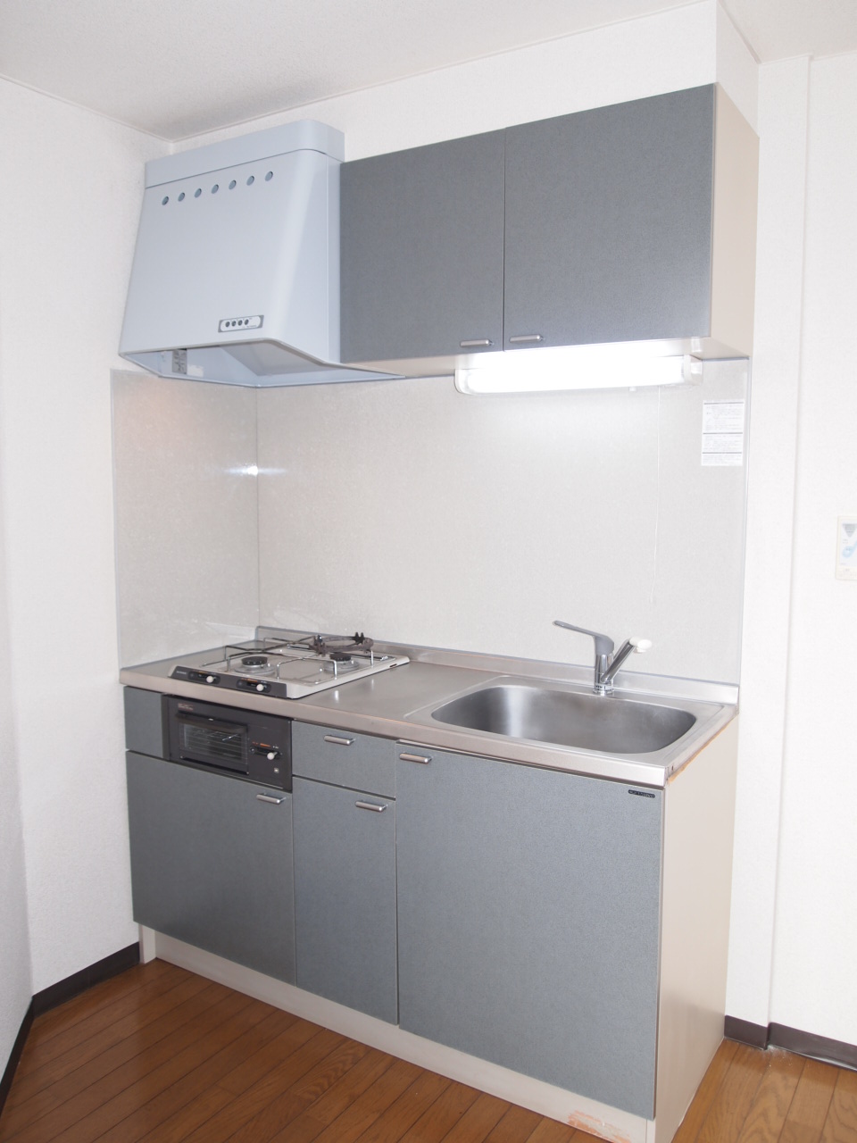 Kitchen. ● System Kitchen