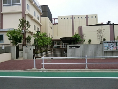 Junior high school. 658m until Itabashi Shimura third junior high school (junior high school)