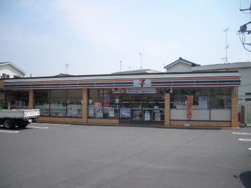 Convenience store. Seven-Eleven Itabashi Nishidai 2-chome up (convenience store) 147m