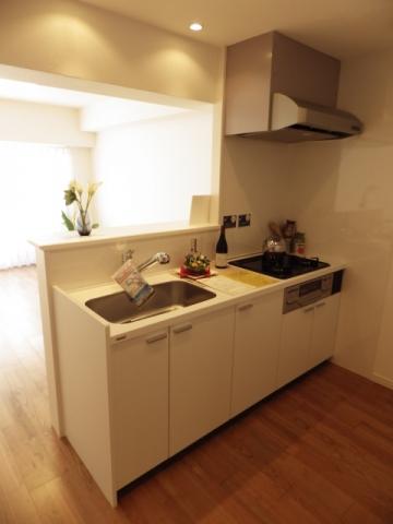 Kitchen. Cooking fun with open kitchen.